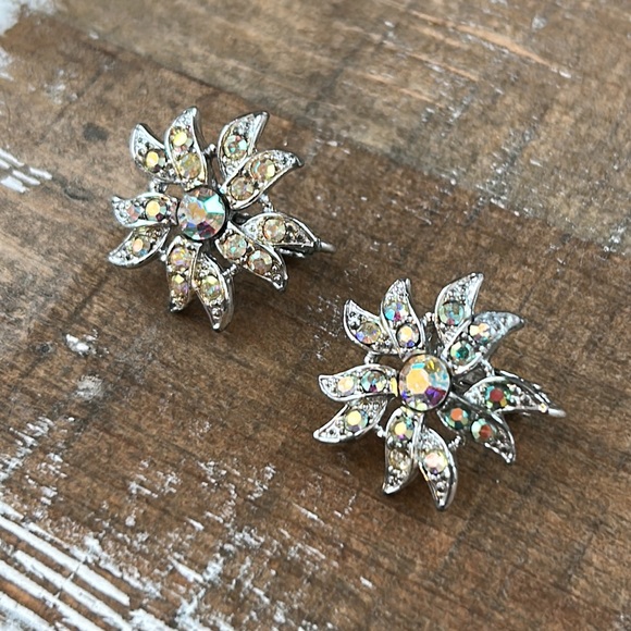 Sarah Coventry Aurora Blaze Vintage Brooch & Earrings Set. 1960’s - Picture 4 of 16